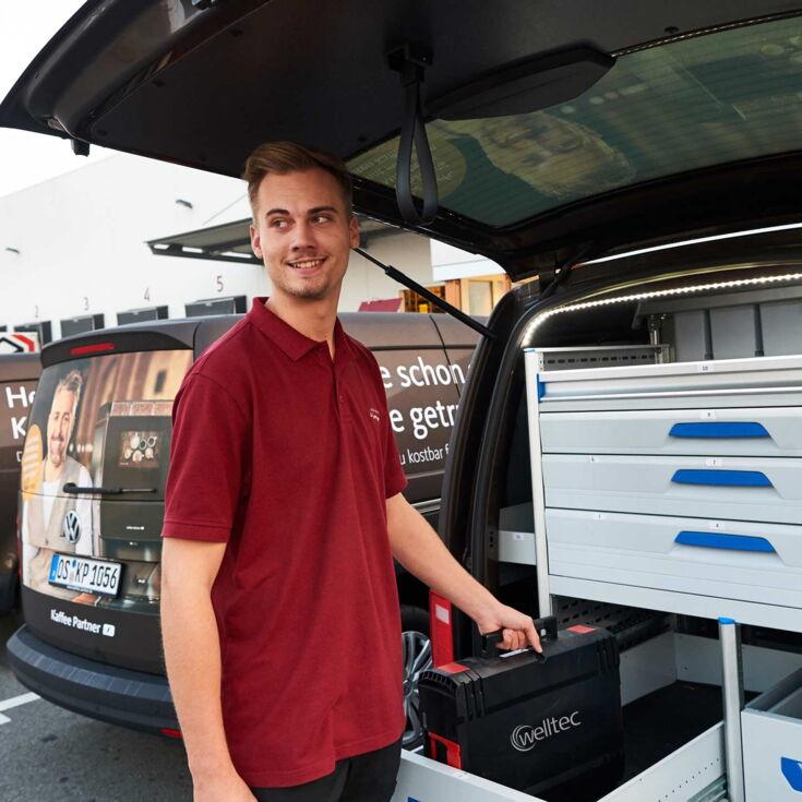 Service Techniker von welltec auf Kundenfahrt